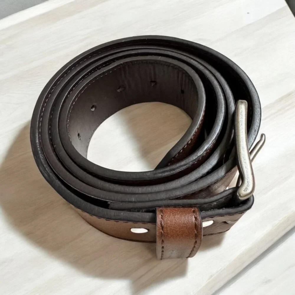 Levi's Men's BROWN BELT Size L 42-44 Silver Tone
